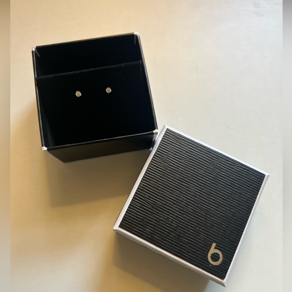 NWT Bloomingdale’s Natural Diamond Stud Earrings (.33 ctw) - sells for $1,250 - Picture 6 of 11